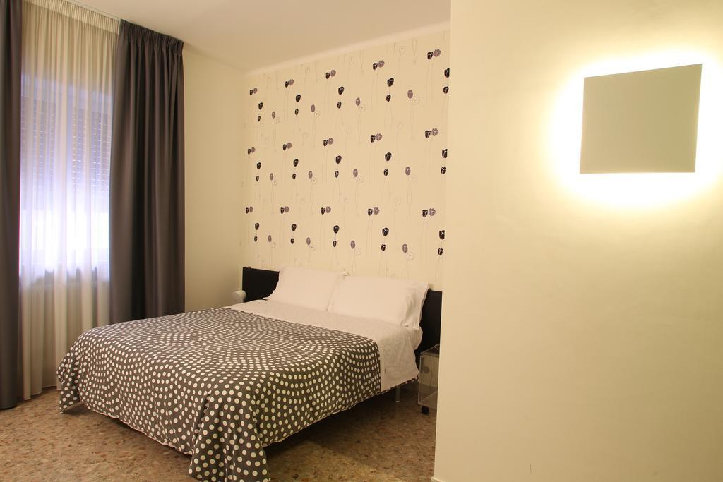 Viasparano B&B Барі Номер фото